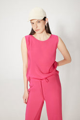 SLEEVELESS MODAL TOP